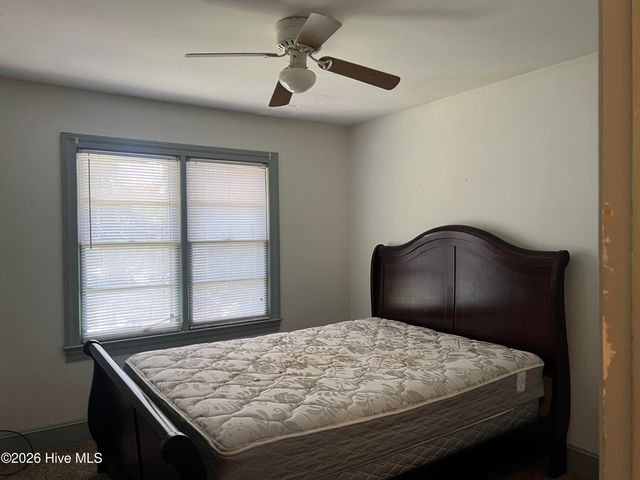 1607 E Berkley Road, Greenville, NC 27858