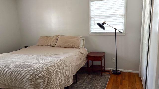 2011 E Rosebrier Street, Springfield, MO 65804