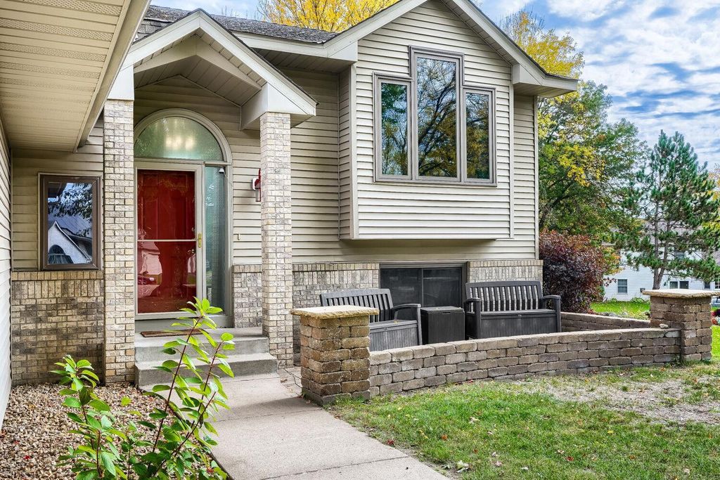 1317 Schooner Court, Woodbury, MN 55125 — photo 2