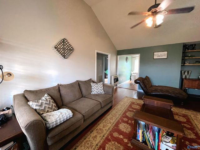 40 Walley Drive, Arab, AL 35016