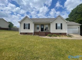 40 Walley Drive, Arab, AL 35016
