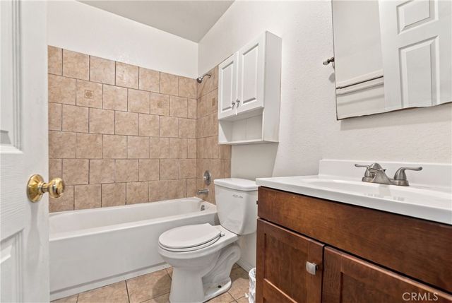 7221 Petrol Street 22, Paramount, CA 90723