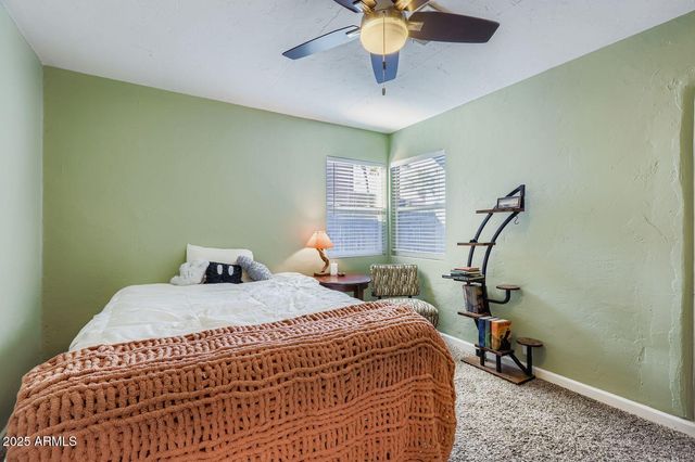 2210 E CAMBRIDGE Avenue, Phoenix, AZ 85006