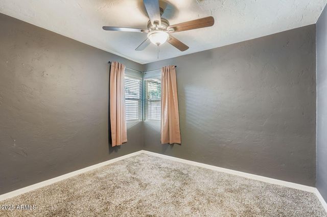 2210 E CAMBRIDGE Avenue, Phoenix, AZ 85006