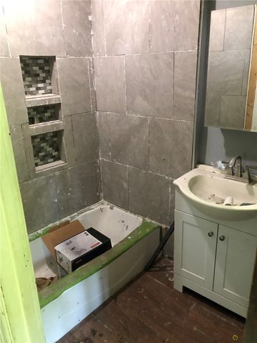 200 Howard St, Penn Hills, PA 15235