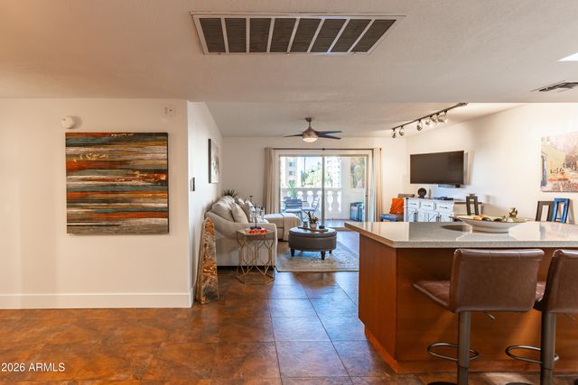 7830 E CAMELBACK Road 102, Scottsdale, AZ 85251