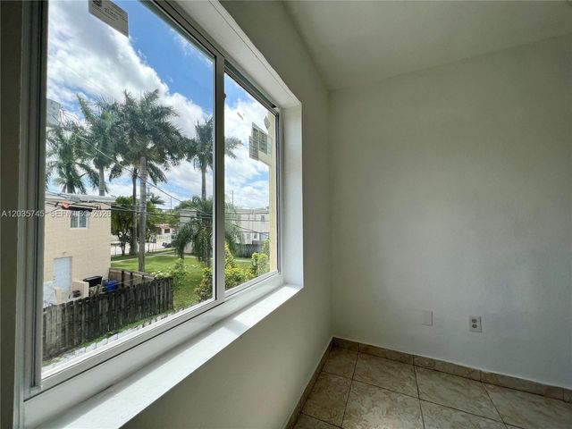 444 NW 84th Street 444, Miami, FL 33150