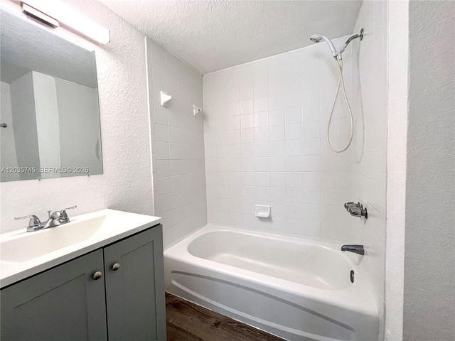 444 NW 84th Street 444, Miami, FL 33150