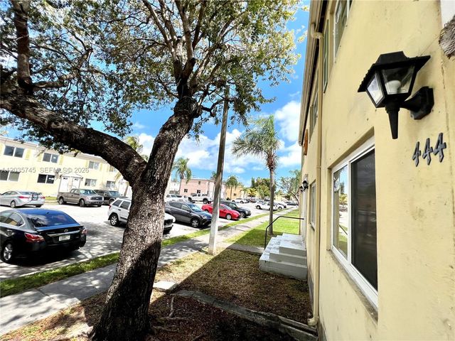 444 NW 84th Street 444, Miami, FL 33150