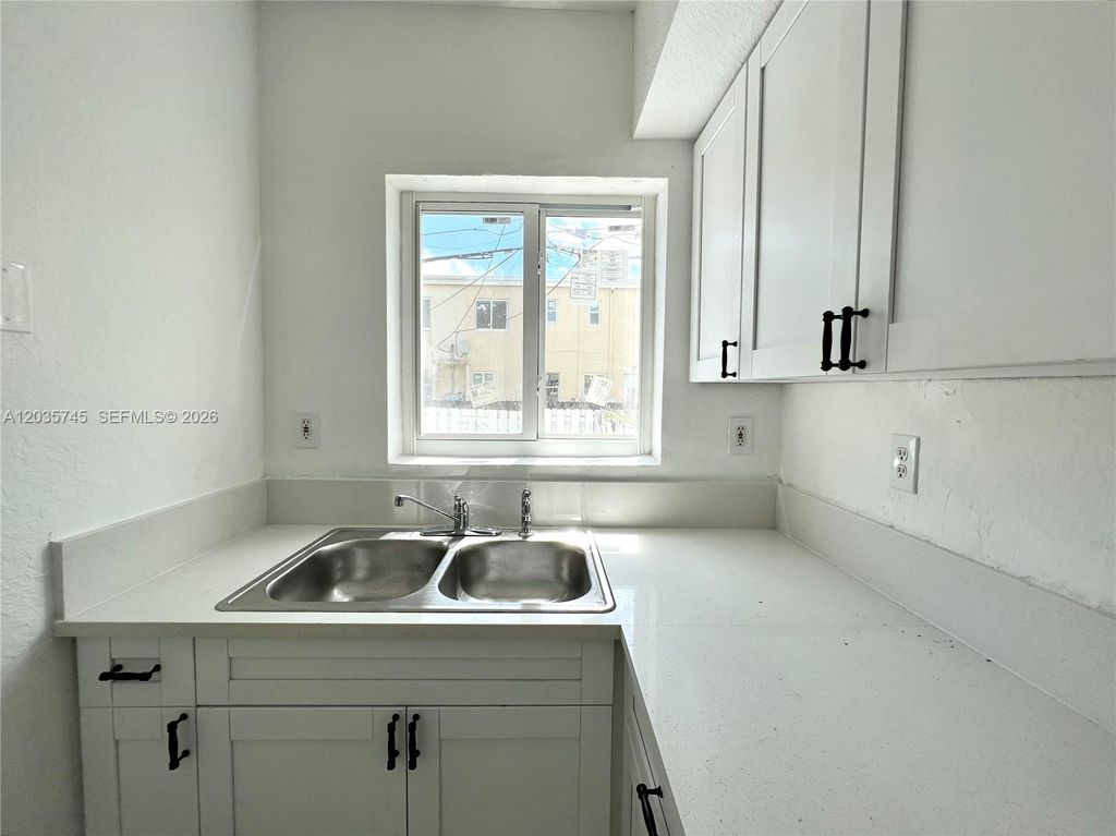 444 NW 84th Street 444, Miami, FL 33150