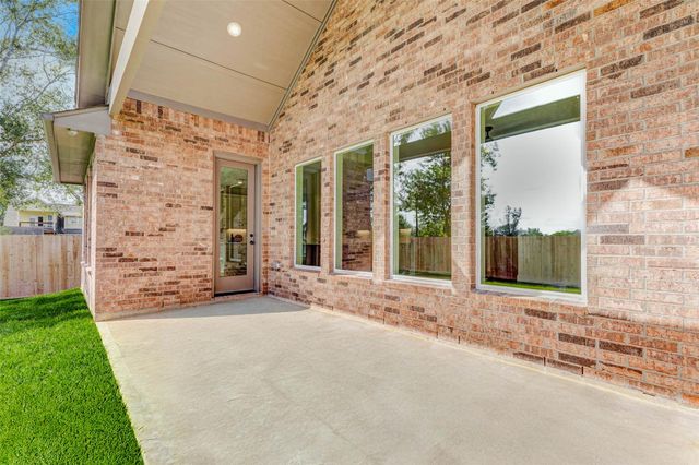 414 Texas Avenue, Arcola, TX 77583
