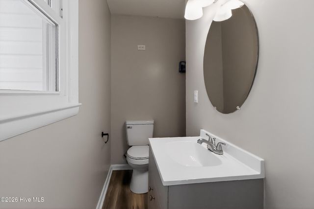 309 Lakewood Drive, Jacksonville, NC 28546