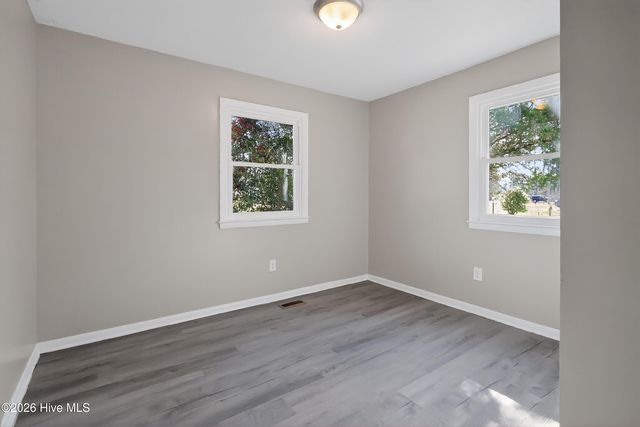 309 Lakewood Drive, Jacksonville, NC 28546