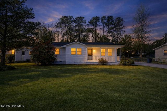 309 Lakewood Drive, Jacksonville, NC 28546