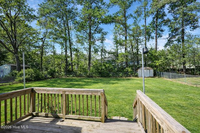 309 Lakewood Drive, Jacksonville, NC 28546