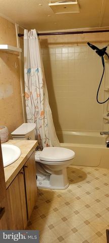 35 RIDGEWOOD MNR, Manheim, PA 17545