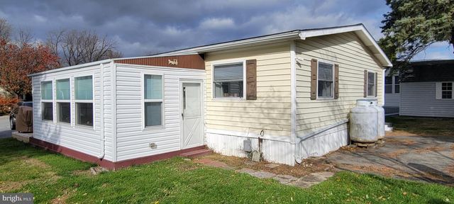 35 RIDGEWOOD MNR, Manheim, PA 17545