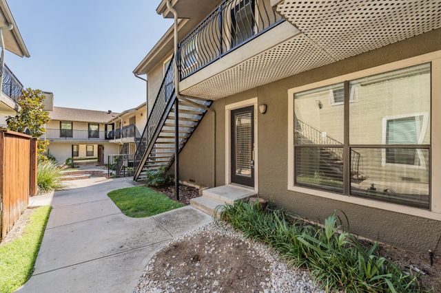 5816 Birchbrook Drive 124, Dallas, TX 75206