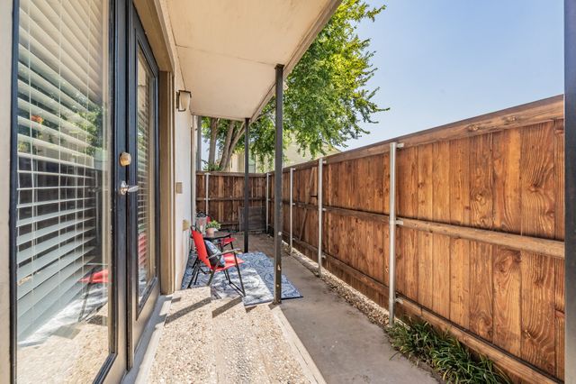 5816 Birchbrook Drive 124, Dallas, TX 75206