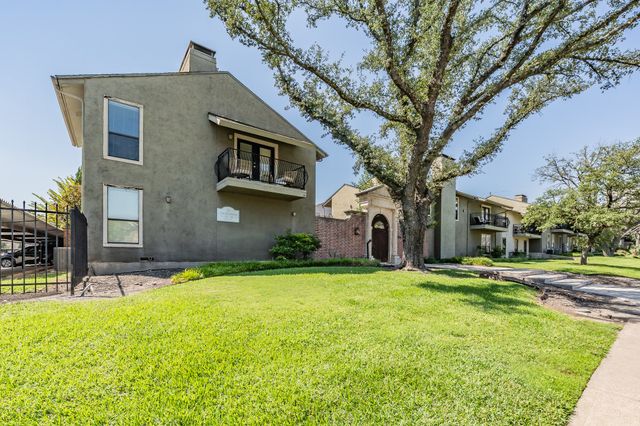 5816 Birchbrook Drive 124, Dallas, TX 75206