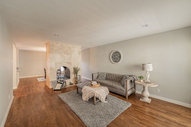 5816 Birchbrook Drive 124, Dallas, TX 75206