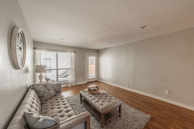 5816 Birchbrook Drive 124, Dallas, TX 75206