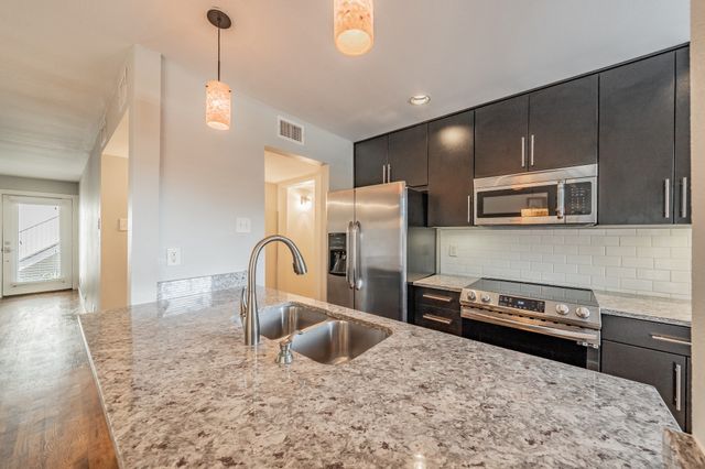 5816 Birchbrook Drive 124, Dallas, TX 75206