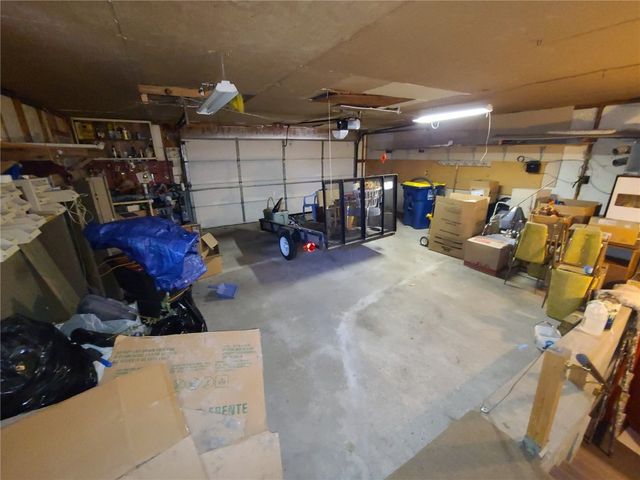 606 11th Avenue, Vinton, IA 52349