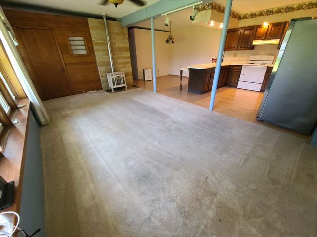 606 11th Avenue, Vinton, IA 52349