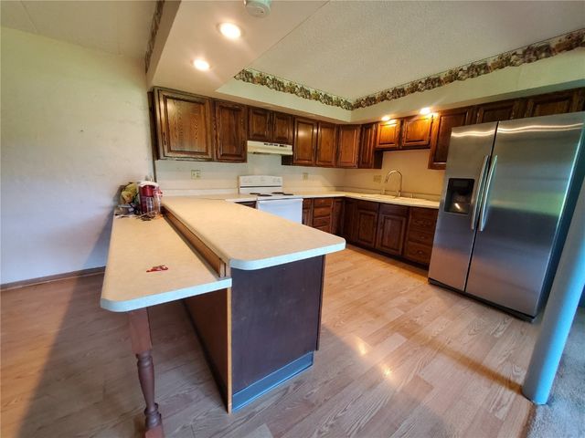 606 11th Avenue, Vinton, IA 52349