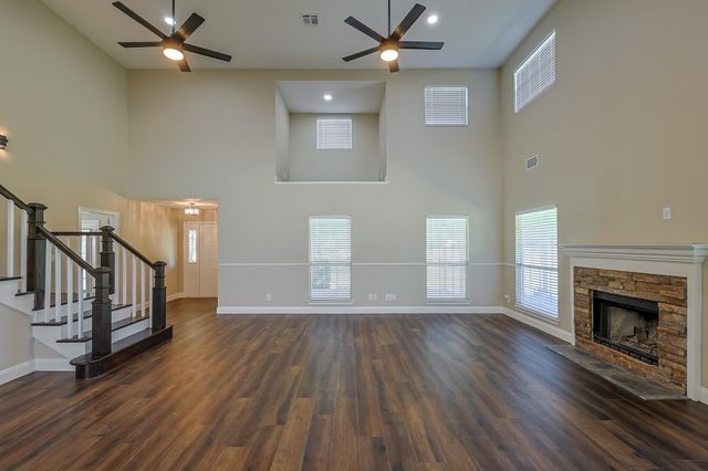 1066 Tafelski Road, New Waverly, TX 77358
