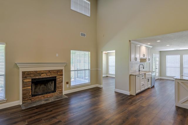 1066 Tafelski Road, New Waverly, TX 77358