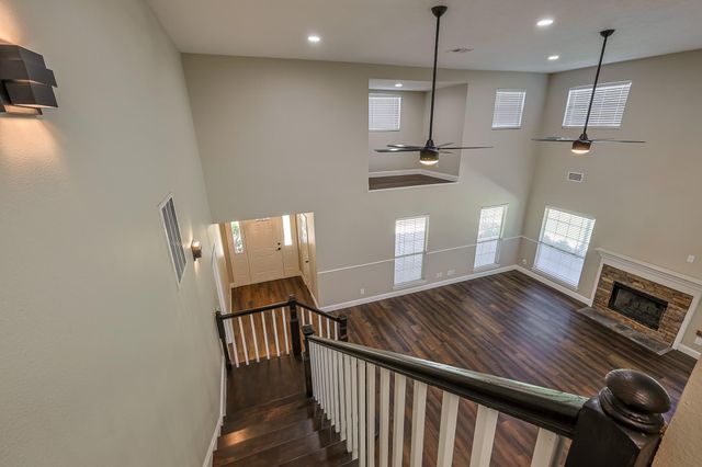1066 Tafelski Road, New Waverly, TX 77358