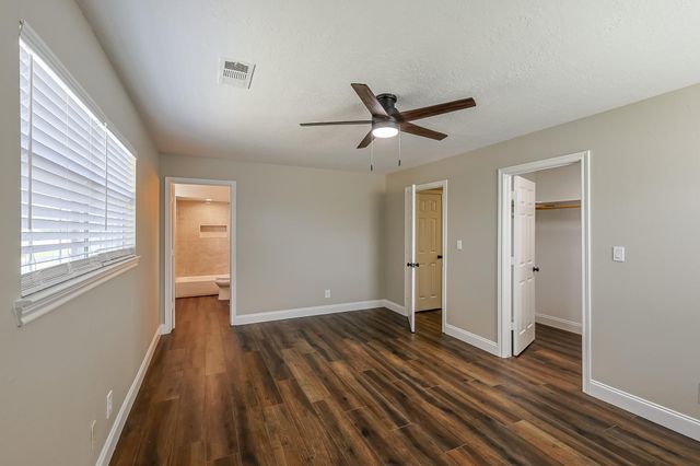 1066 Tafelski Road, New Waverly, TX 77358