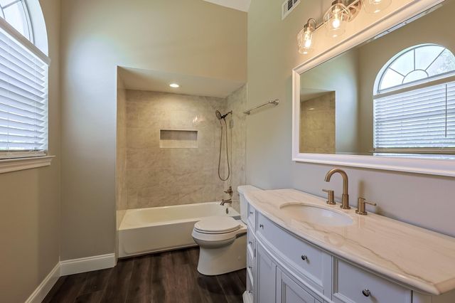 1066 Tafelski Road, New Waverly, TX 77358
