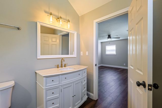1066 Tafelski Road, New Waverly, TX 77358