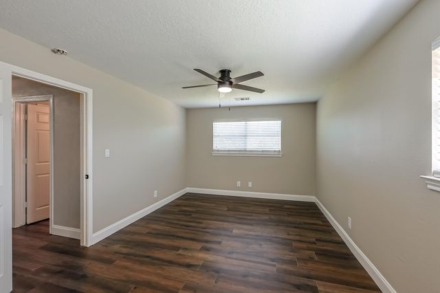 1066 Tafelski Road, New Waverly, TX 77358