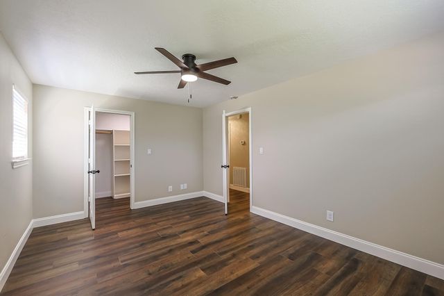 1066 Tafelski Road, New Waverly, TX 77358