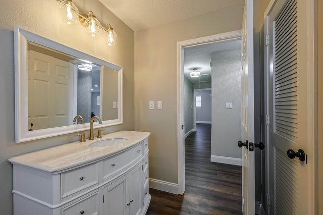 1066 Tafelski Road, New Waverly, TX 77358