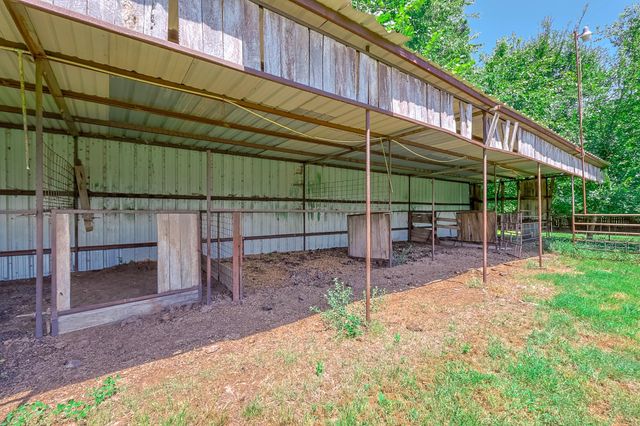 1066 Tafelski Road, New Waverly, TX 77358