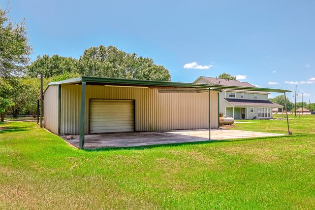 1066 Tafelski Road, New Waverly, TX 77358