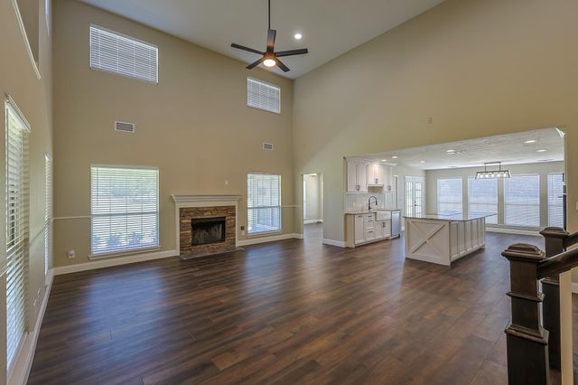 1066 Tafelski Road, New Waverly, TX 77358