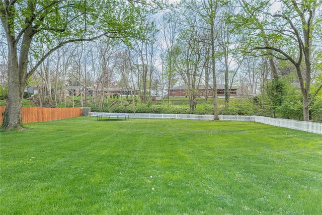 4155 Ridgetop Drive, Bellbrook, OH 45305
