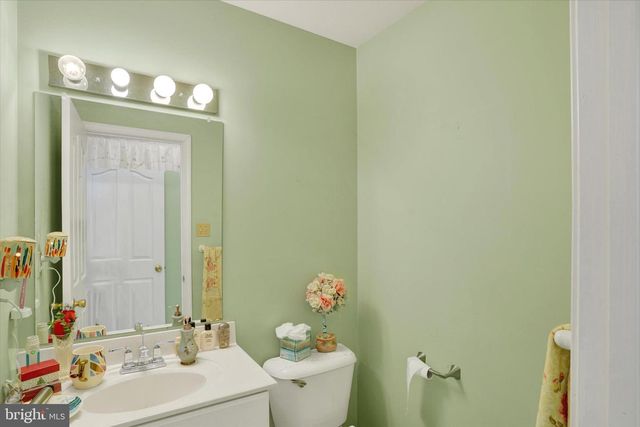 63 MARPLE DR, Philadelphia, PA 19115