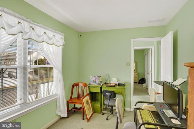 63 MARPLE DR, Philadelphia, PA 19115