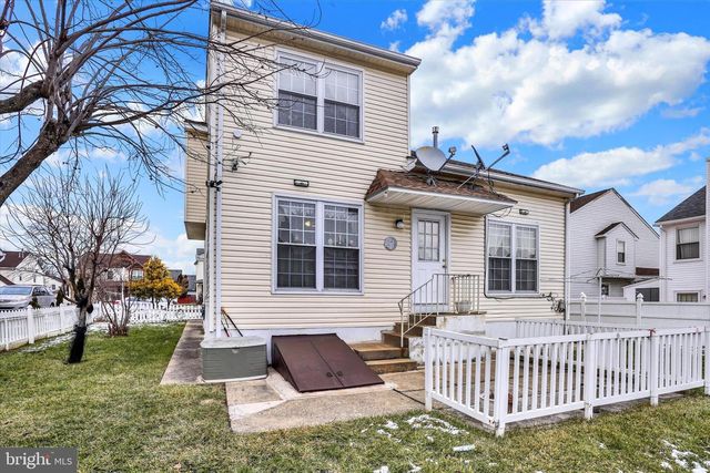 63 MARPLE DR, Philadelphia, PA 19115