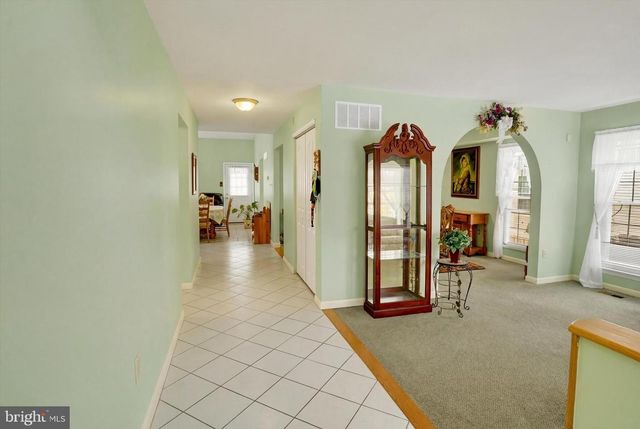 63 MARPLE DR, Philadelphia, PA 19115