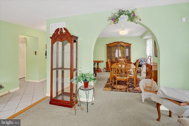 63 MARPLE DR, Philadelphia, PA 19115