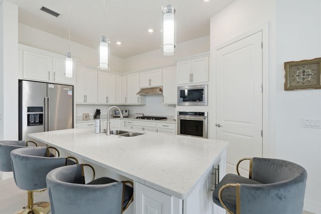 10550 Northbrook Circle, Palm Beach Gardens, FL 33412