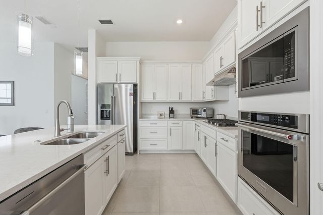 10550 Northbrook Circle, Palm Beach Gardens, FL 33412